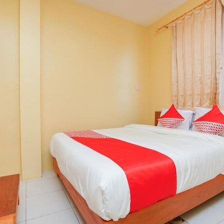 Oyo 2656 Az Zahra Residence Syariah Surabaya Buitenkant foto