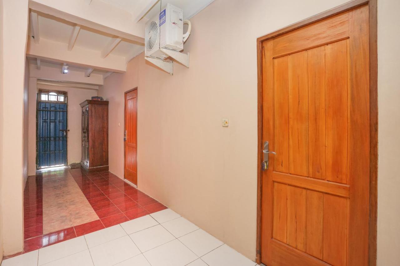 Oyo 2656 Az Zahra Residence Syariah Surabaya Buitenkant foto